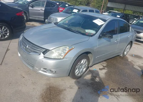 2011 Nissan Altima 2.5 S z USA, uszkodzony, nr VIN 1N4AL2AP8BN488936